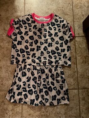 Girls' Leopard Print Short Pajama Set with Pink Trim